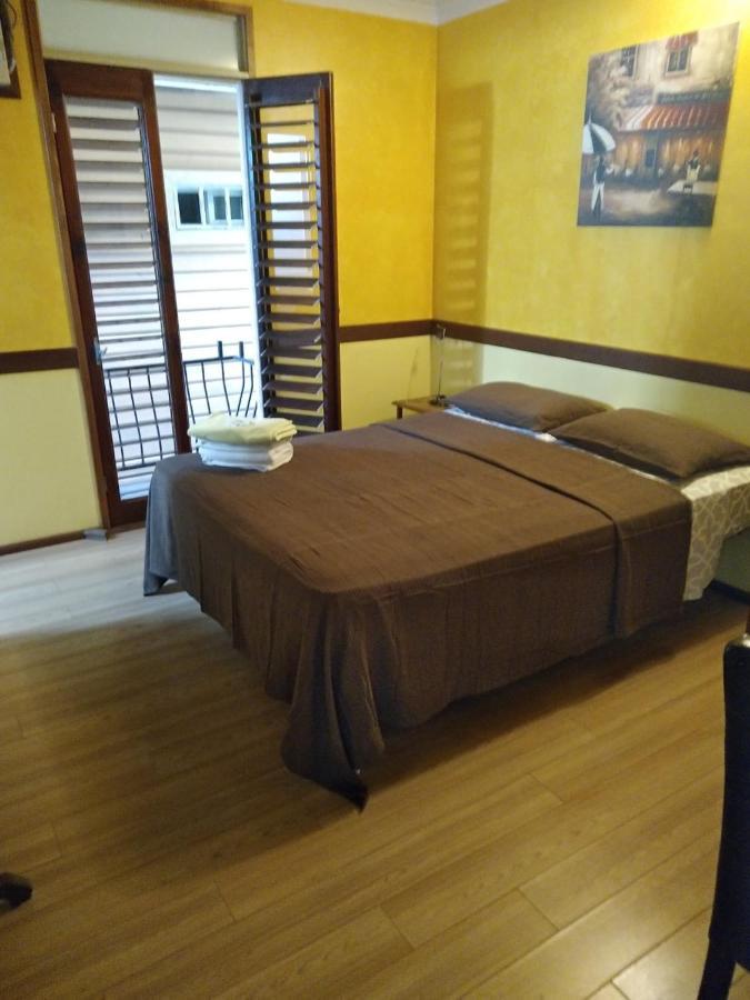 The Lighthouse At Casa Max Hotel โบกัสทาวน์ ภายนอก รูปภาพ