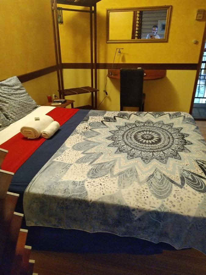 The Lighthouse At Casa Max Hotel โบกัสทาวน์ ภายนอก รูปภาพ