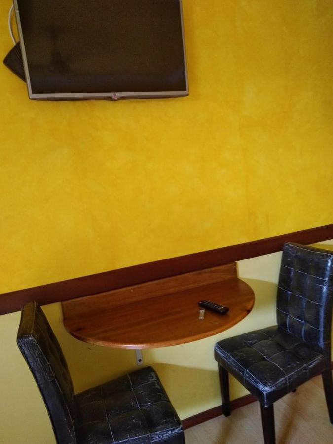 The Lighthouse At Casa Max Hotel โบกัสทาวน์ ภายนอก รูปภาพ
